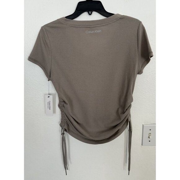 Calvin Klein Women Regular fit Short Sleeve T-Shirt Shirt S Solid - Picture 3 of 13